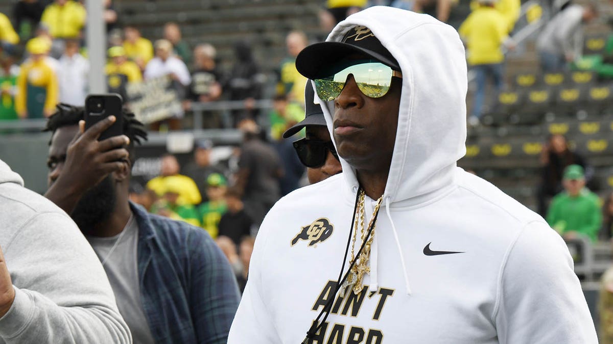 Deion Sanders gives blunt advice on how top freshman can get more ...