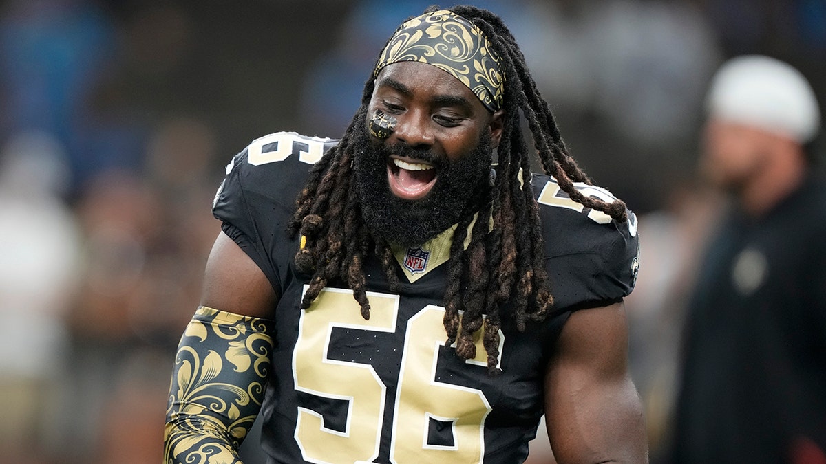 Demario davis sale saints jersey