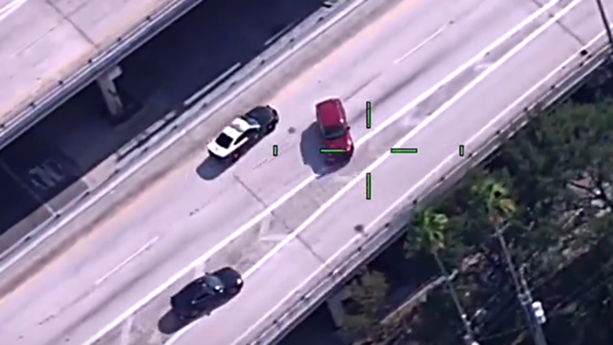 Florida police chase vehicle allegedly stolen by juveniles