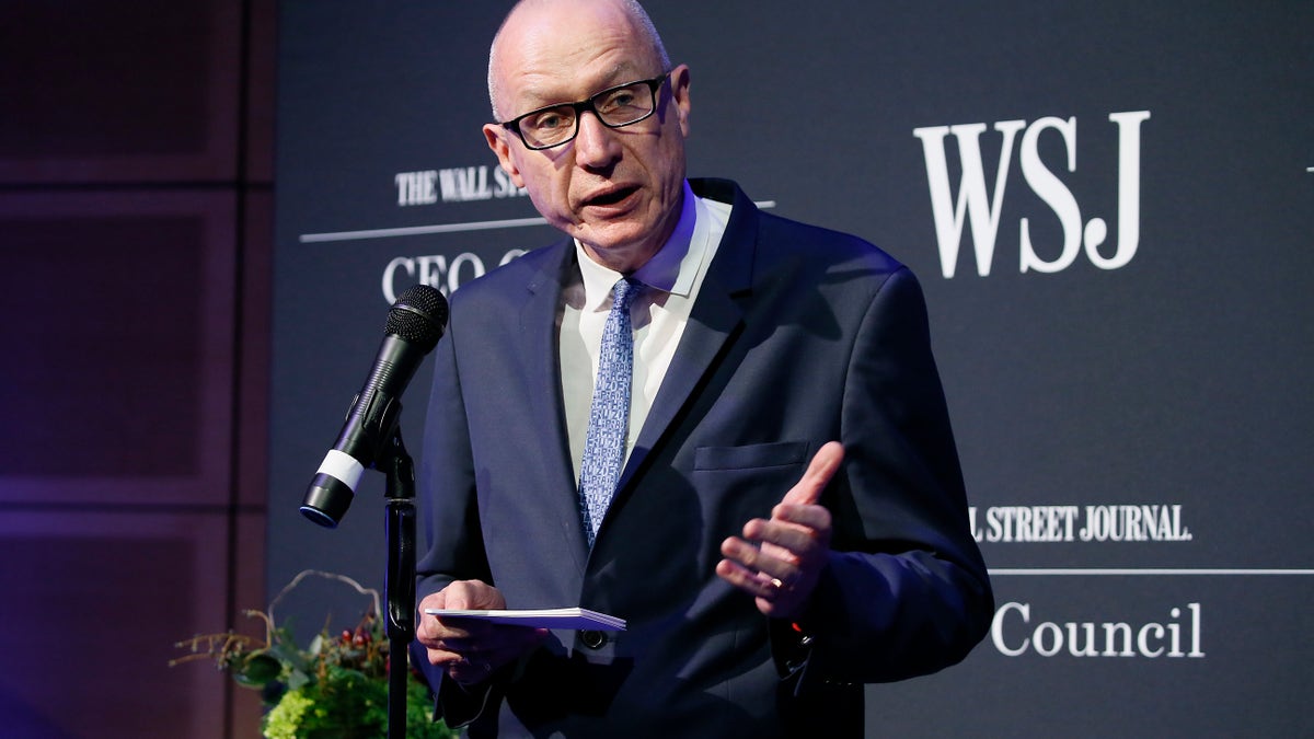 CEO News Corp Robert Thomson