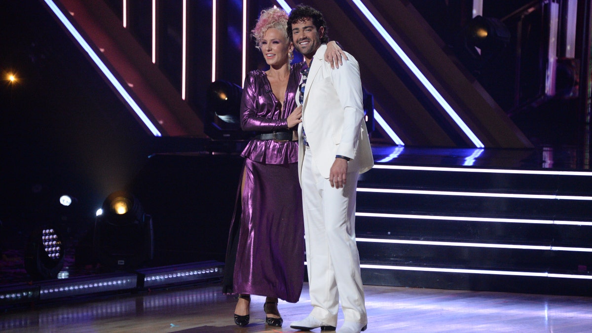 Sharna Burgess, Jesse Metcalfe