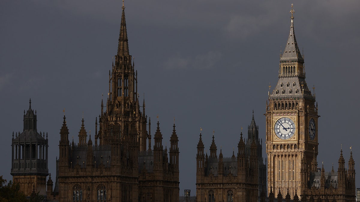 China's 'prolific' espionage scheme trying to 'headhunt' British politicians, defense officials, UK gov't says 4 UK parliament exterior