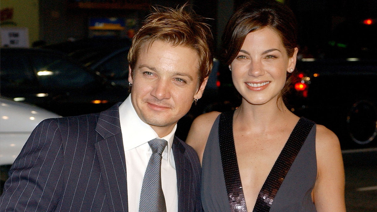 Jeremy Renner and Michelle Monaghan in 2005