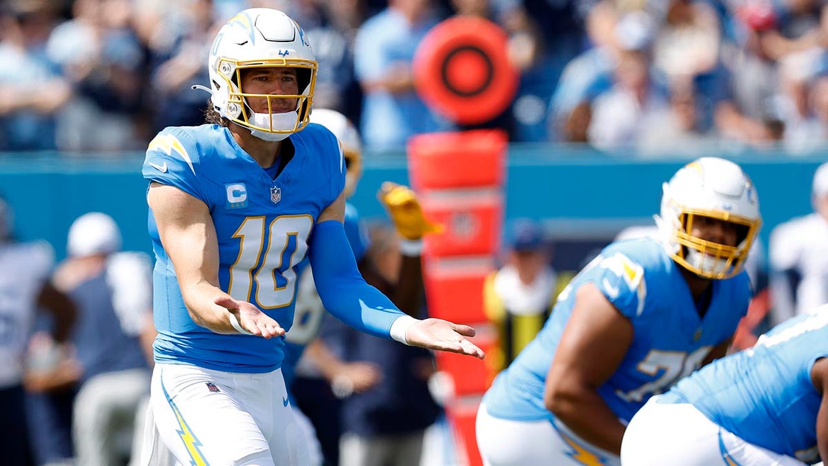 Tennessee Titans score vs Chargers: Live game updates in NFL Week 2