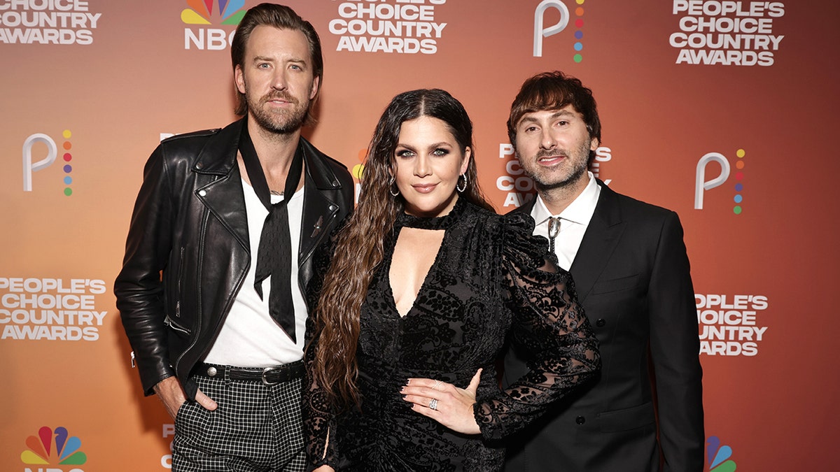 Lady A walks red carpet at People's Choice Country Awards