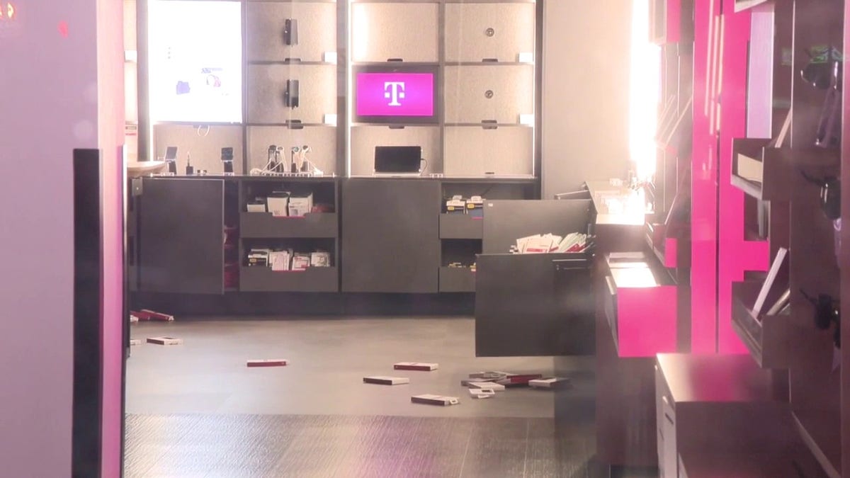 T-Mobile store destroyed