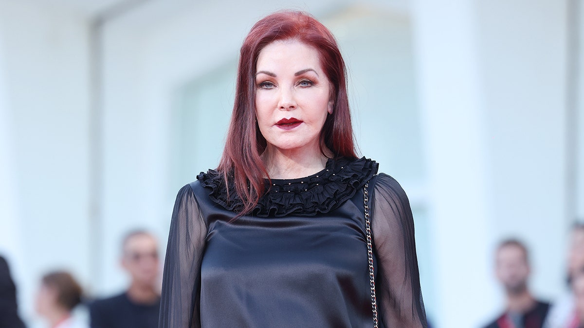 Priscilla Presley addresses 10-year age gap, meeting Elvis at 14 I never had sex with him Fox News image pic
