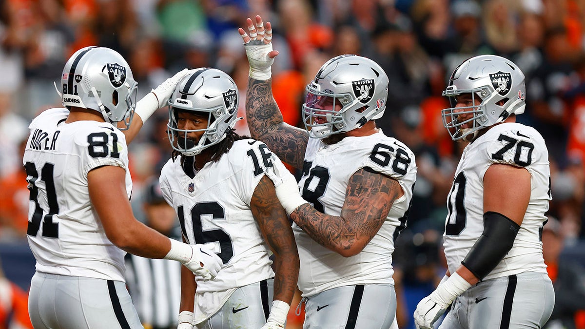 Raiders celebrate touchdown