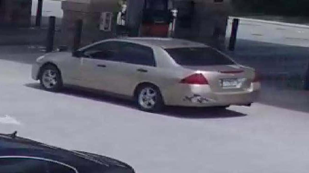 Shannon Ryans car on surveillance video at a RaceTrac gas station