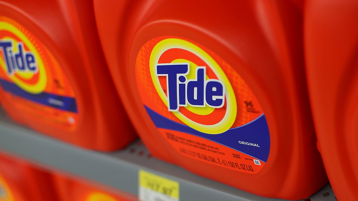 Tide detergent