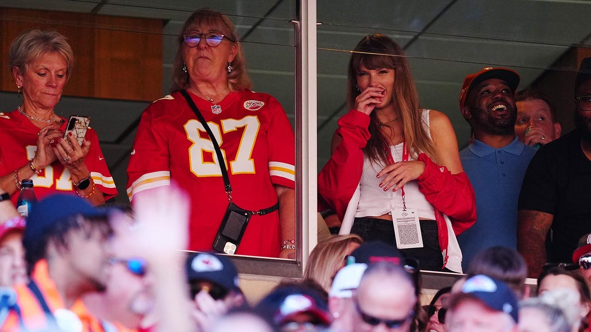 Chiefs' Andy Reid jokes about setting up Taylor Swift, Travis Kelce - inbefore