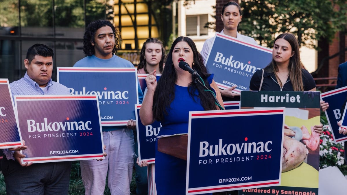 Terrisa Bukovinac at a campaign event