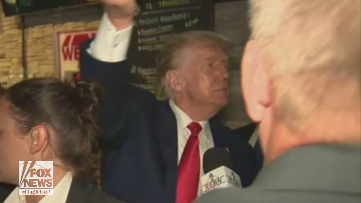 President Trump Iowa pizza giveaway