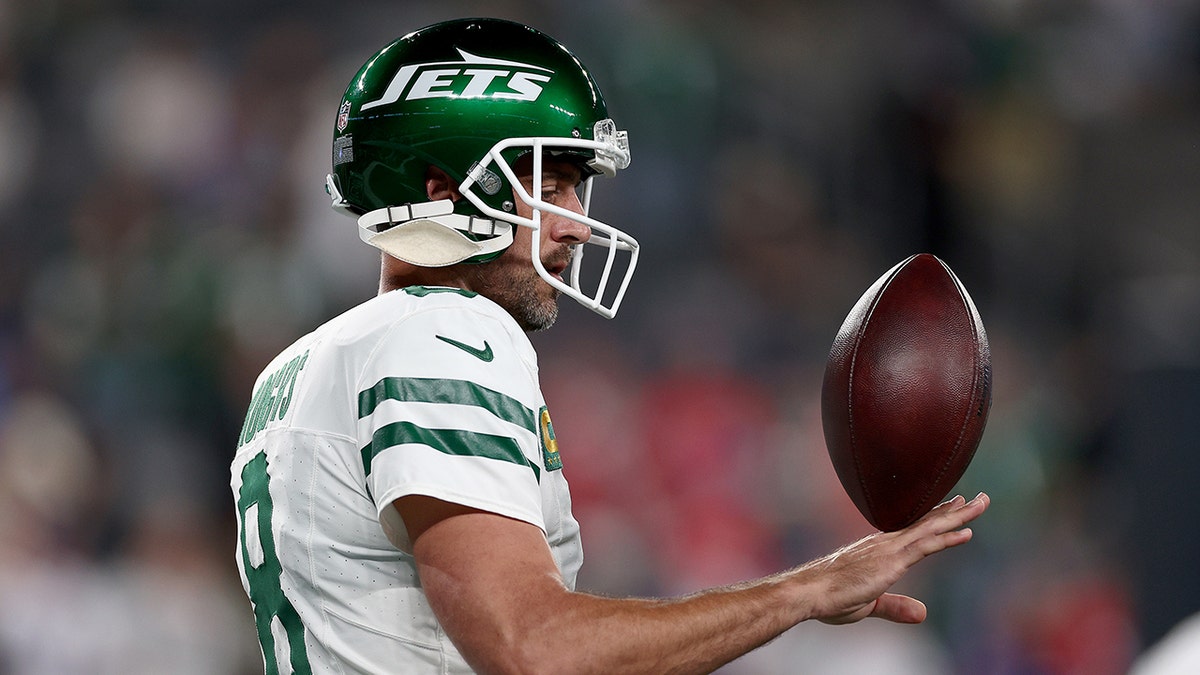 Aaron Rodgers with ball