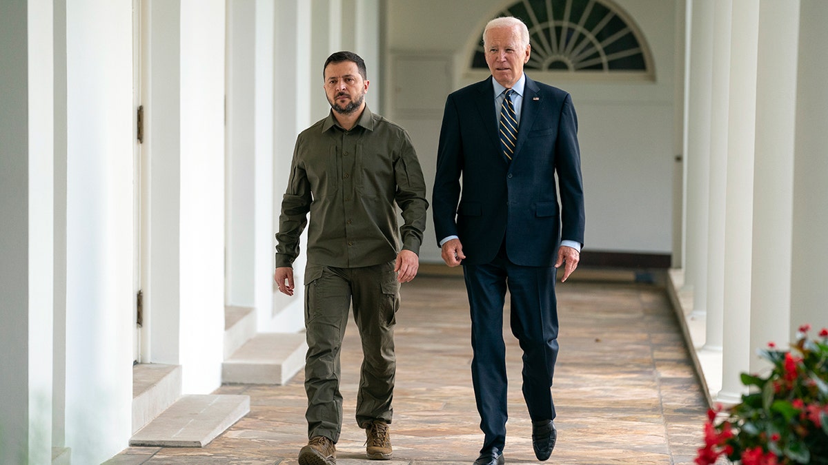 President Biden walking outside White House with Volodymyr Zelenskyy