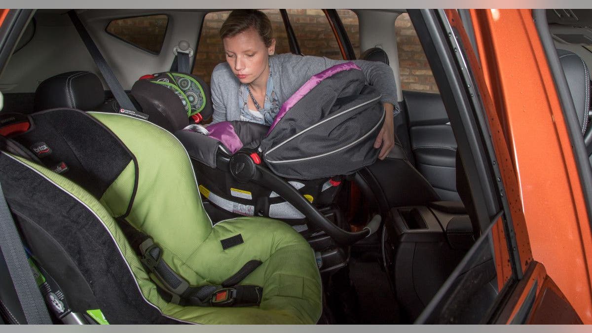 Installing car seat