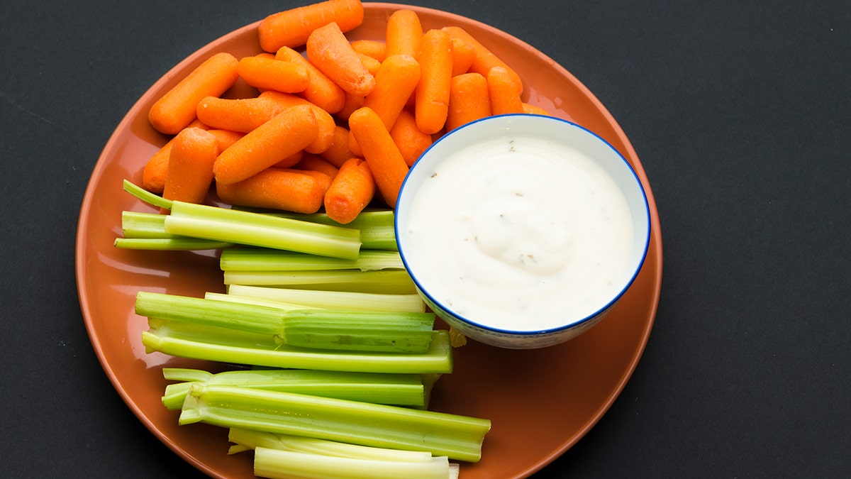 Carrots, celery and ranch dressing