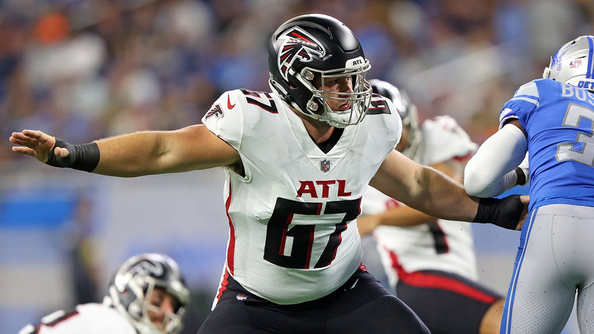 Drew Dalman blocking