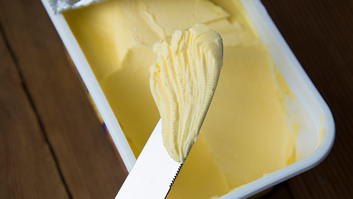 margarine in container