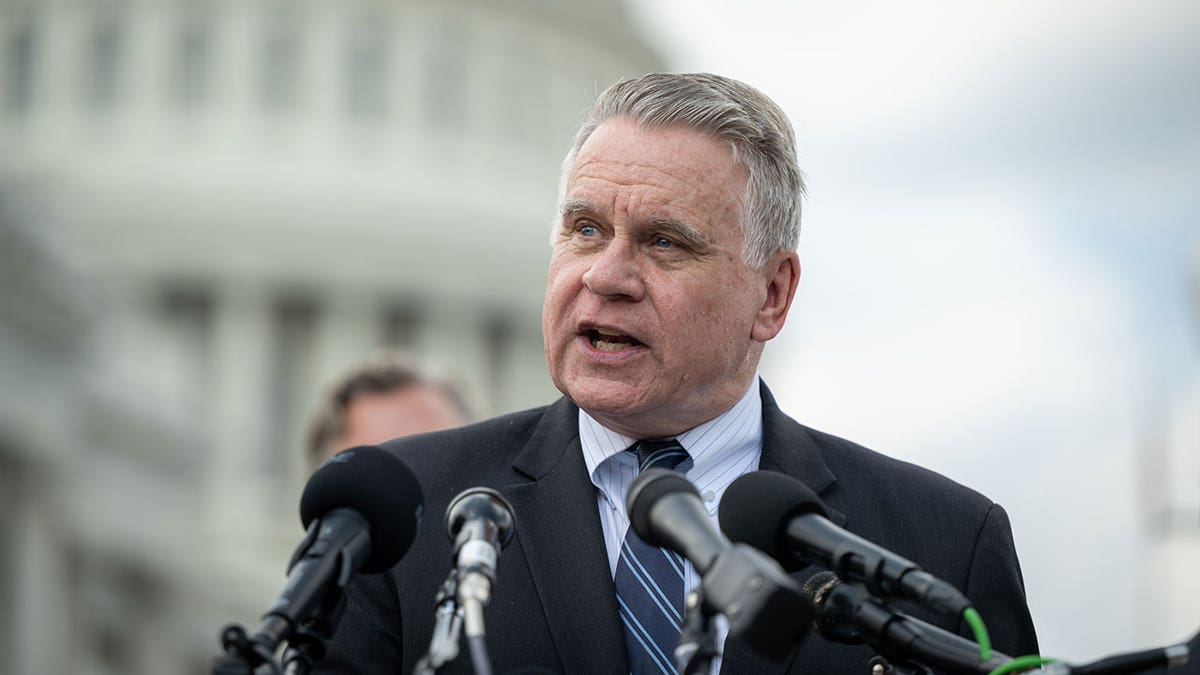 New Jersey Republican Rep. Chris Smith introduced the Stop China’s Exploitation of Congolese Children and Adult Forced Labor through Cobalt Mining Act.