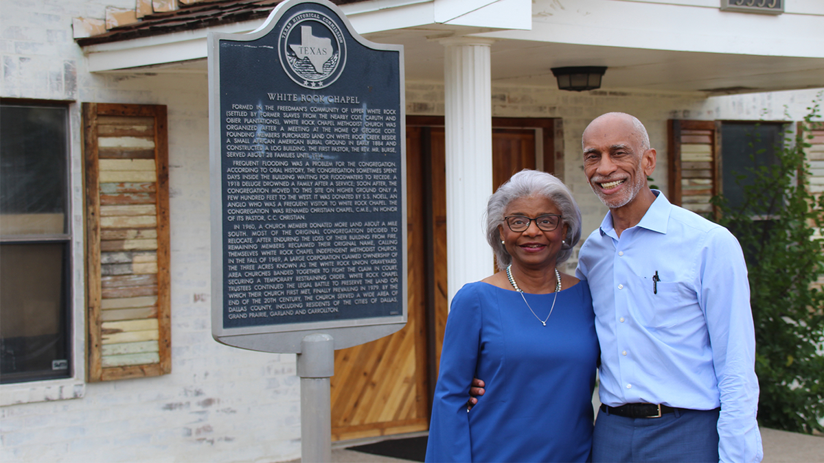 photo of Don and Wanda Wesson in front of historic church