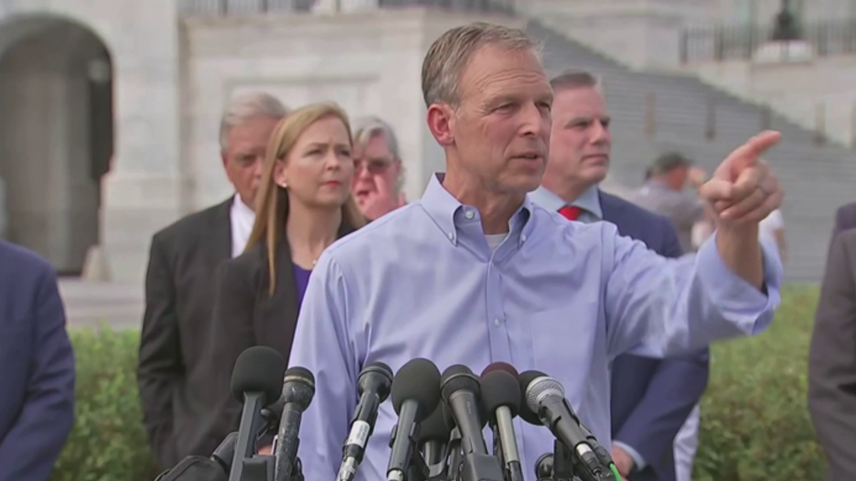 Rep. Scott Perry speaks to reporters about impeachment inquiry.