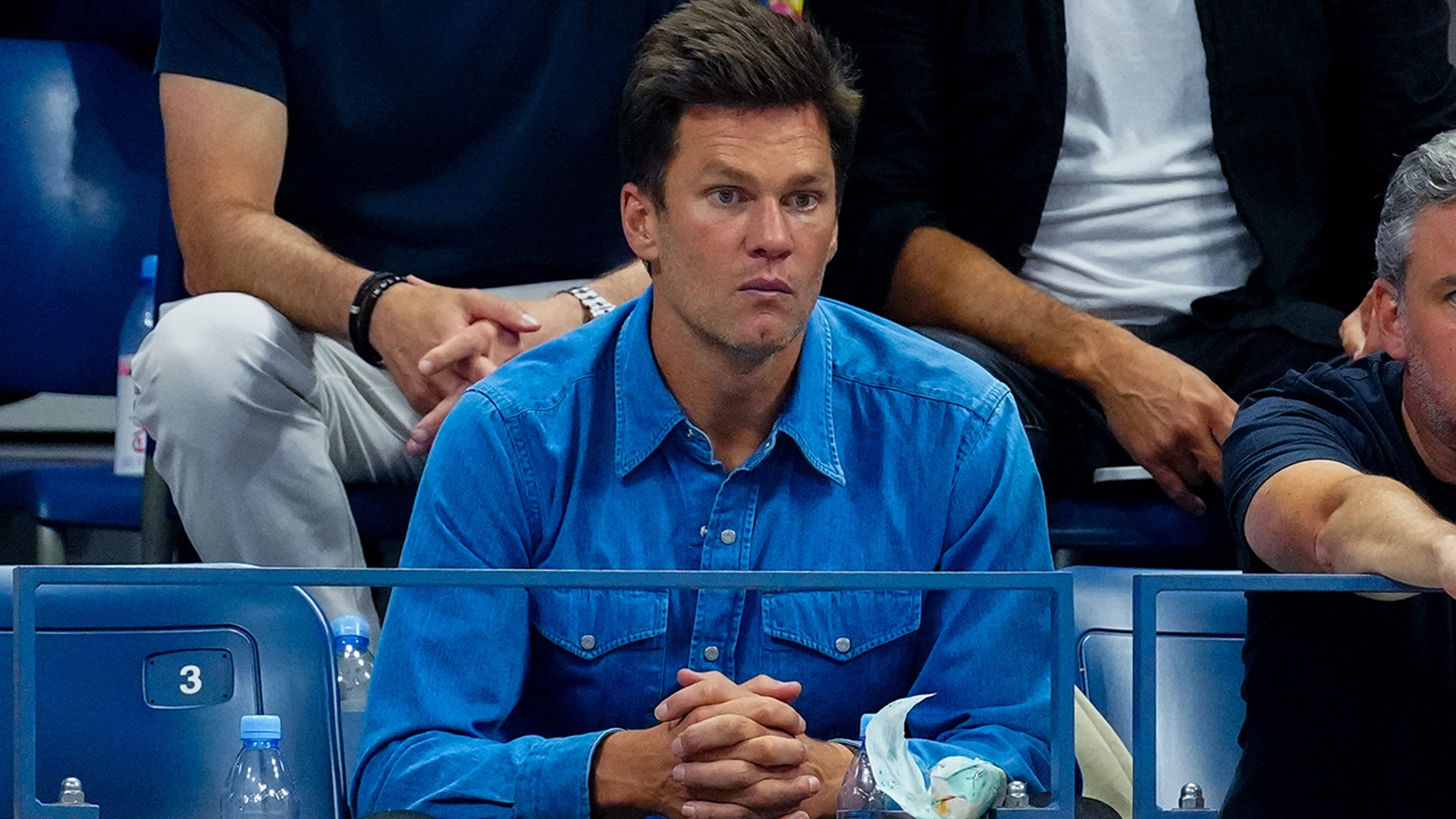 Tom Brady watches the men's singles semi-finals match between Spain's Carlos Alcaraz and Russia's Daniil Medvedev.