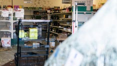 Philadelphia looting: Dozens arrested after mobs ransack multiple retail stores