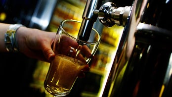 Milwaukee pub patrons shocked they must pay bar tabs after Jets stun Bills without Aaron Rodgers