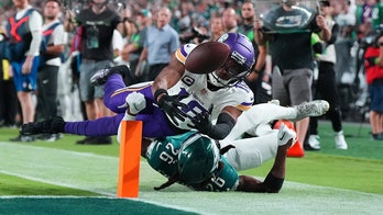 Vikings' Justin Jefferson unconcerned about contract talks after tough  loss: 'All I can do is play football'