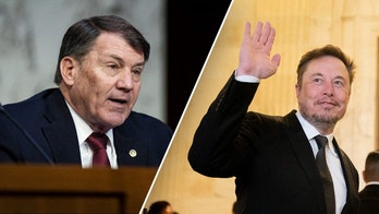 Here's what GOP Sen. Mike Rounds told Musk, Zuckerberg, other experts at closed-door Senate AI Forum