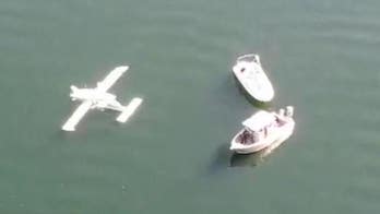 Washington state floatplane crash on lake leaves 1 dead, another person severely injured