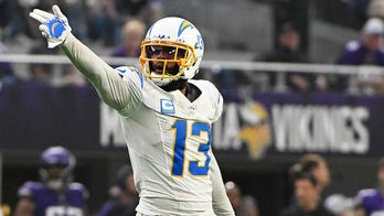 Bears acquire Keenan Allen from Chargers in blockbuster trade