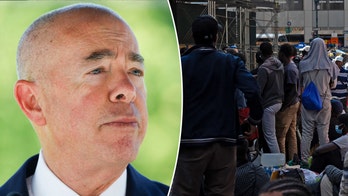 DHS to launch ‘national campaign’ to get some migrants work permits as New York begs for help