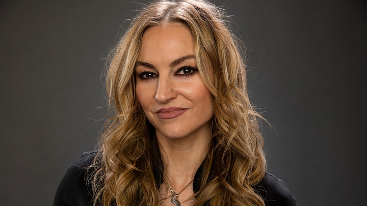 I wonder how much these actors got paid to endorse Biden: Drea de Matteo