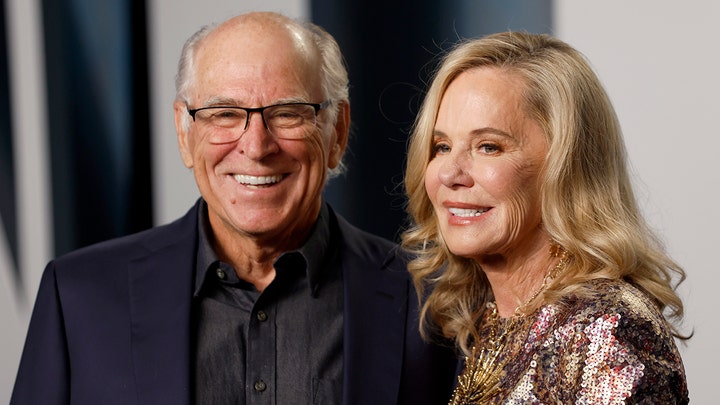 Jimmy Buffett’s longtime guitarist discusses tribute to singer