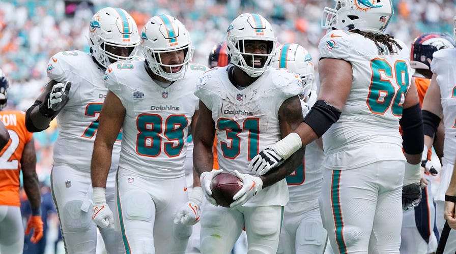 Dolphins drop near-record 70 points on Broncos