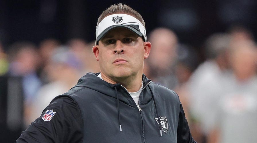Raiders' Josh McDaniels faces scrutiny over late-game decision to