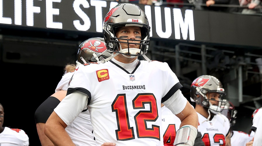 Buccaneers player says Tom Brady returning to team is 'up in the air'