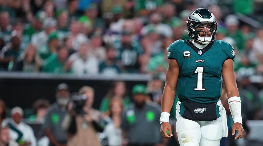 Eagles' A.J. Brown defends Jalen Hurts from Philly media