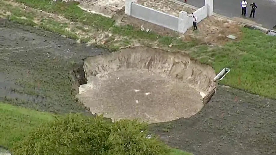 Sinkhole, 50 Feet Wide, Forms In Same Florida Area As 75-foot Sinkhole ...