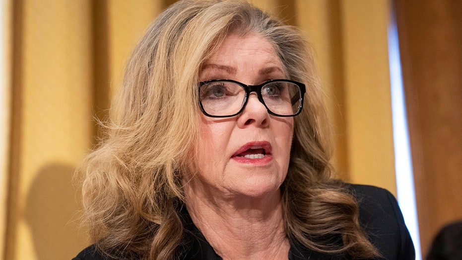 Blackburn criticizes evenhanded Biden admin call to end violence, demands weapons for Israel