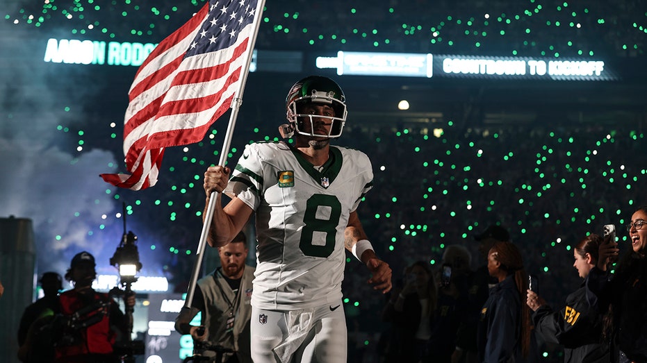 Video: Jets' Aaron Rodgers Enters Field with American Flag on 9/11  Anniversary, News, Scores, Highlights, Stats, and Rumors