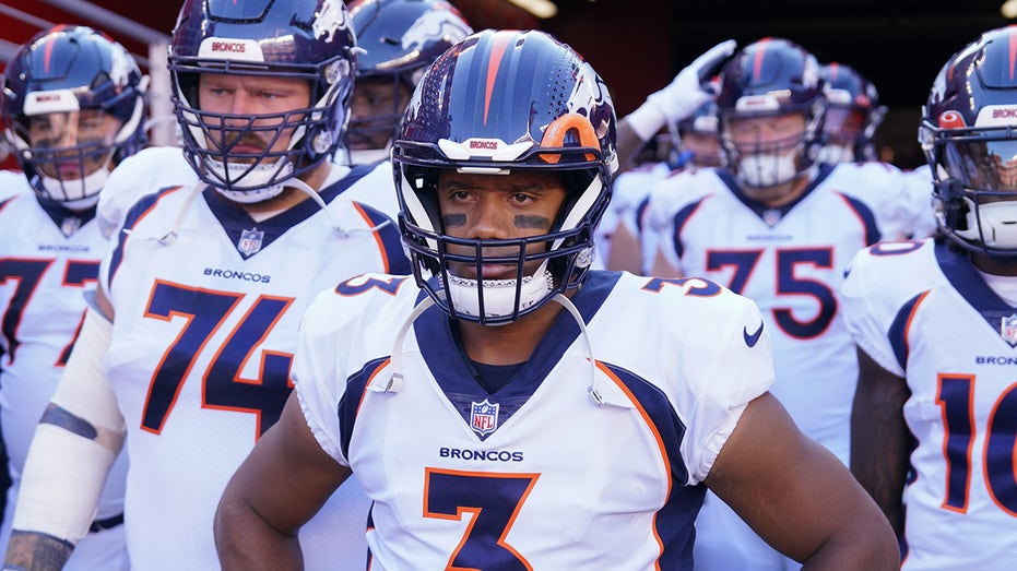 Broncos Russell Wilson Will Have a 'Different Kind' of Season, Coach Payton  Warns