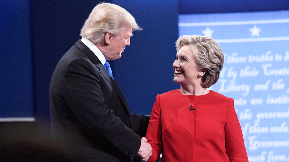 Donald Trump and Hillary Clinton at presidential debate in 2016