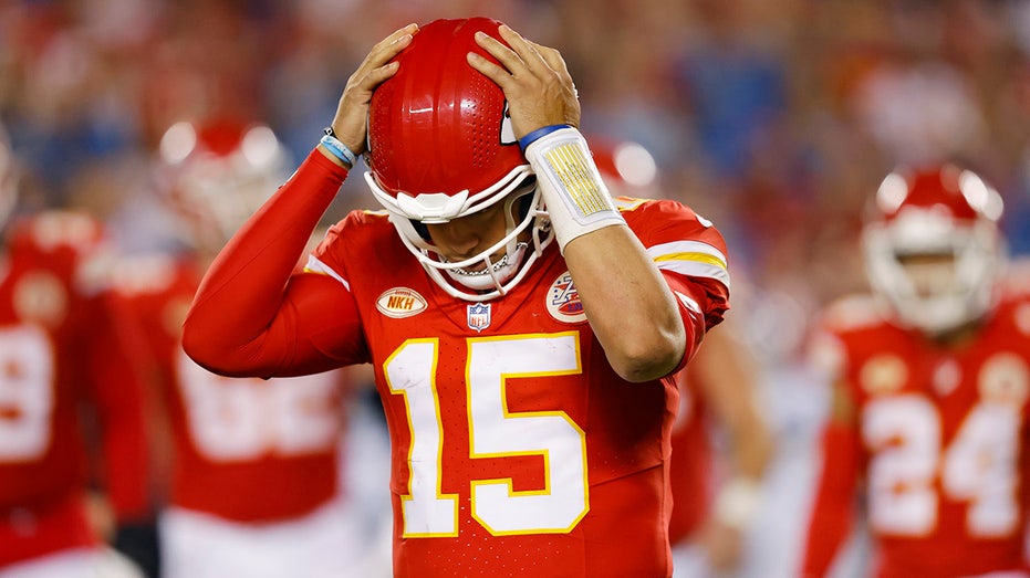 What happened on Kansas City Chiefs' fourth-quarter do-over play?