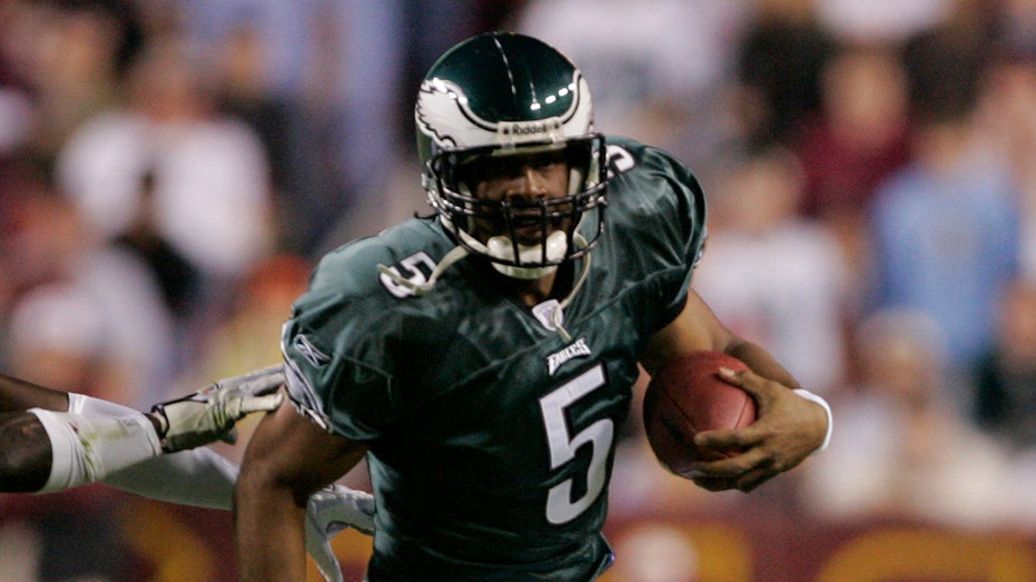 Donovan McNabb says slow offense across NFL is result of lack of starters' preseason time