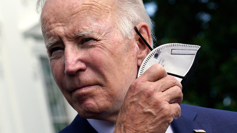 Biden to mask up indoors again after negative COVID test