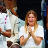 Ellen Pompeo claps next to husband at US Open