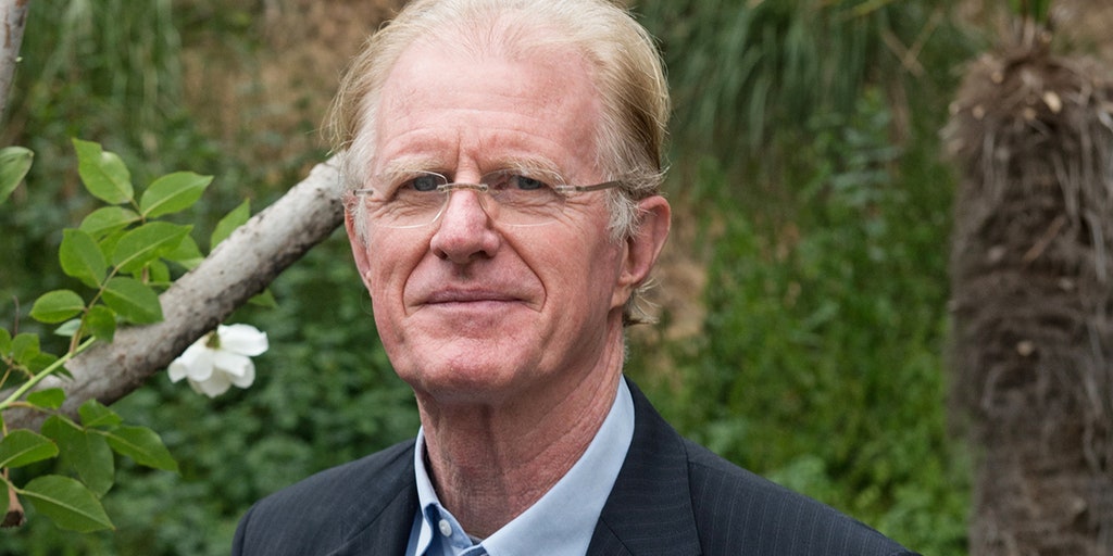 Ed Begley Jr. learned the truth about his biological mother as a teen - Vimarsana News